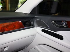 2013款 3.0L 自动 尊贵型