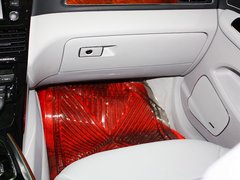 2013款 3.0L 自动 尊贵型