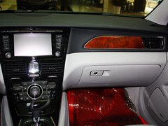 2013款 3.0L 自动 尊贵型