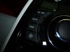 2013款 3.0L 自动 尊贵型
