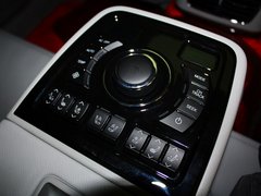 2013款 3.0L 自动 尊贵型