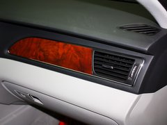 2013款 3.0L 自动 尊贵型