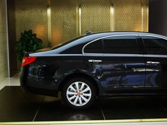 2013款 3.0L 自动 尊贵型
