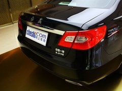 2013款 3.0L 自动 尊贵型