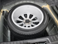 2013款 3.0L 自动 尊贵型