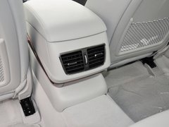 2013款 3.0L 自动 尊贵型
