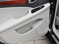 2013款 3.0L 自动 尊贵型