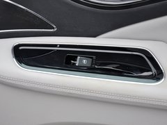 2013款 3.0L 自动 尊贵型