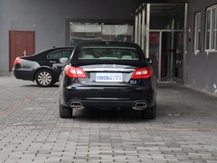 2013款 3.0L 自动 尊贵型