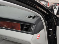 2013款 3.0L 自动 尊贵型