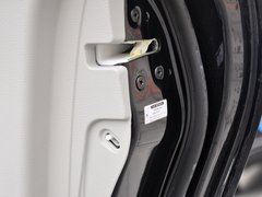 2013款 3.0L 自动 尊贵型