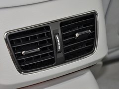 2013款 3.0L 自动 尊贵型
