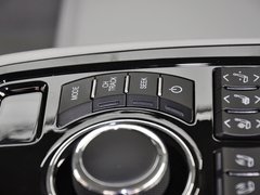 2013款 3.0L 自动 尊贵型