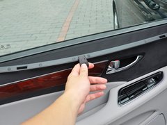 2013款 3.0L 自动 尊贵型