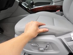 2013款 3.0L 自动 尊贵型