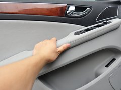 2013款 3.0L 自动 尊贵型