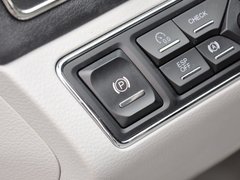 2013款 3.0L 自动 尊贵型