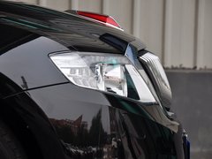 2013款 3.0L 自动 尊贵型