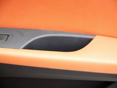 2013款 1.5L CVT 女性精英版