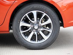 2013款 1.5L CVT 女性精英版