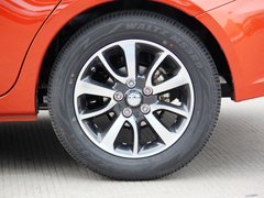 2013款 1.5L CVT 女性精英版