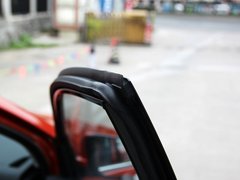 2013款 1.5L CVT 女性精英版