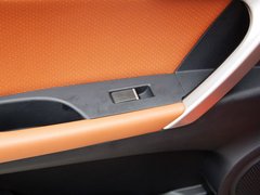 2013款 1.5L CVT 女性精英版