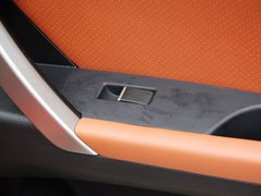 2013款 1.5L CVT 女性精英版