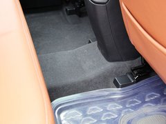 2013款 1.5L CVT 女性精英版