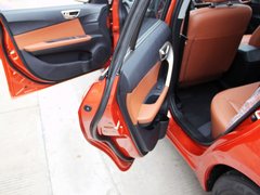 2013款 1.5L CVT 女性精英版