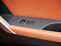2013款 1.5L CVT 女性精英版