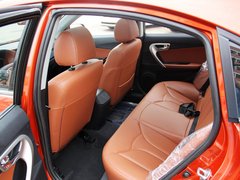 2013款 1.5L CVT 女性精英版
