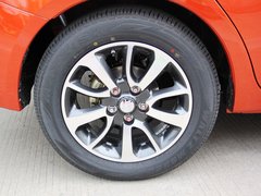 2013款 1.5L CVT 女性精英版