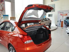 2013款 1.5L CVT 女性精英版