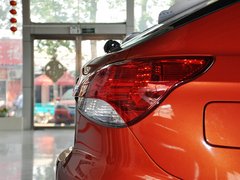 2013款 1.5L CVT 女性精英版
