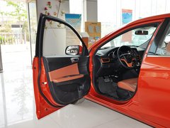 2013款 1.5L CVT 女性精英版