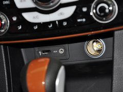 2013款 1.5L CVT 女性精英版