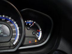 2013款 1.5L CVT 女性精英版
