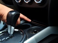 2013款 2.0L CVT 四驱豪华型5座