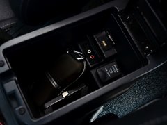2013款 2.0L CVT 四驱豪华型5座