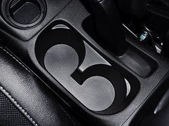 2013款 2.0L CVT 两驱时尚型5座