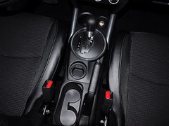 2013款 2.0L CVT 两驱时尚型5座