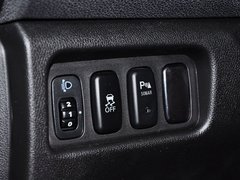 2013款 2.0L CVT 两驱时尚型5座
