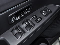 2013款 2.0L CVT 两驱时尚型5座