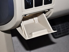 2013款 三厢 1.5L 自动 乐天版