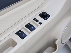 2013款 三厢 1.5L 自动 乐尚版
