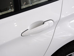 2013款 320i 2.0T 自动 时尚型
