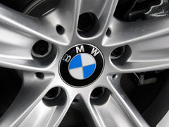 2013款 320i 2.0T 自动 时尚型