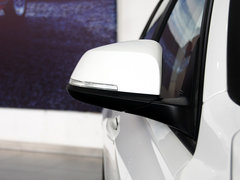 2013款 320i 2.0T 自动 时尚型