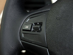 2013款 320i 2.0T 自动 时尚型
